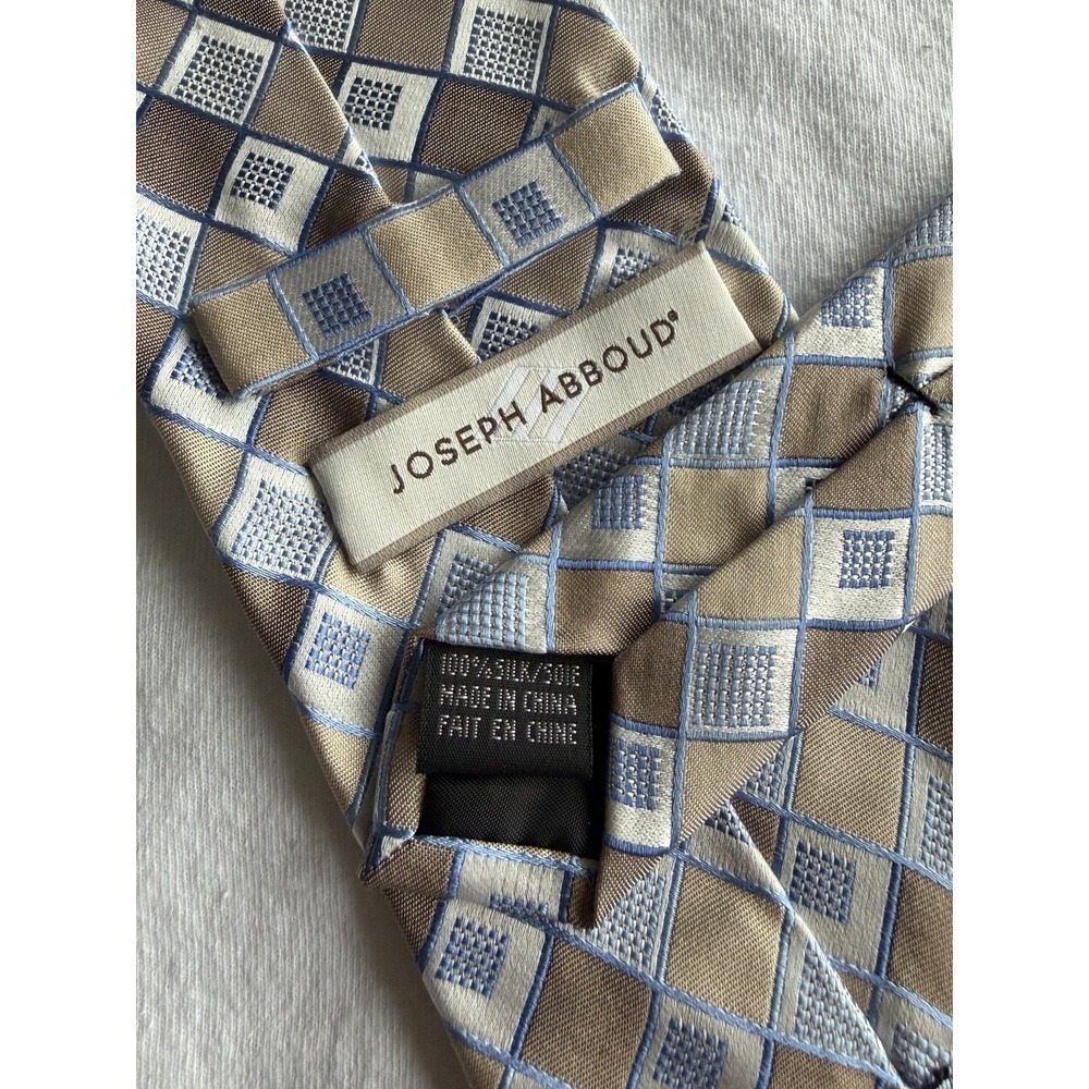 Joseph Abboud	Cream Tan Blue Woven Geometric Jacquard 100% Silk Tie Necktie